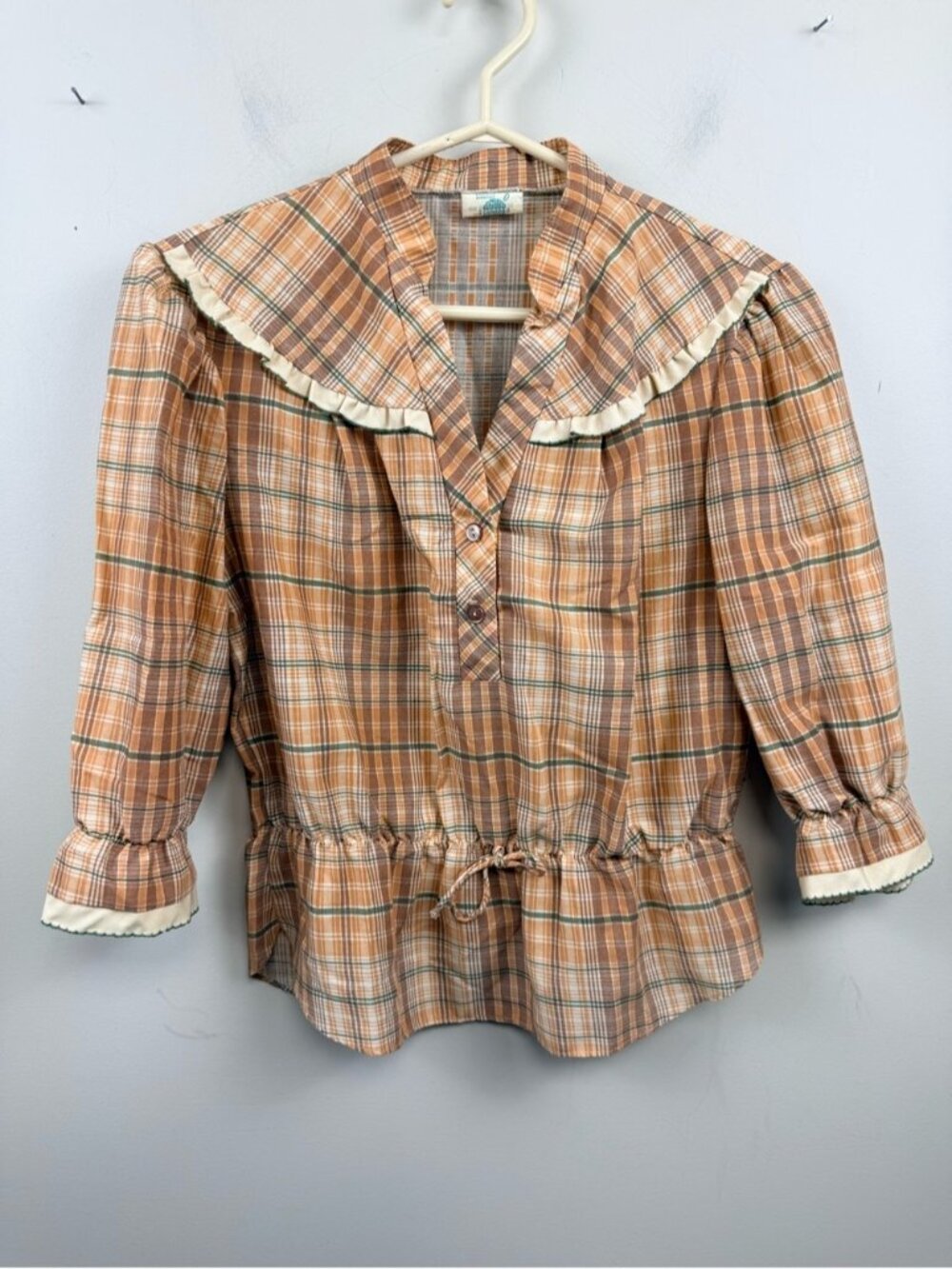 VINTAGE Women's Plaid Ruffle Collar Peasant blouse - Orange medium